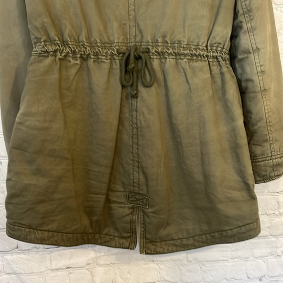 Hollister Olive Green with Buffalo plaid lining warm weather Parker Coat Jacket - Picture 8 of 9